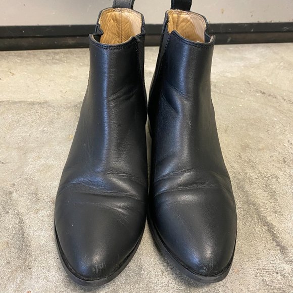 Nisolo Everyday Chelsea Commuter Boot - Picture 3 of 10